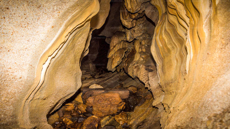 Caving from Mount Lavinia