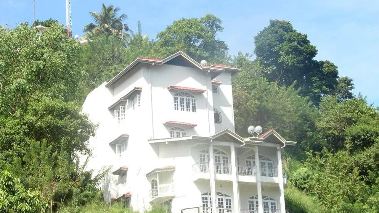 Kandyan Crown Hotel, Kandy