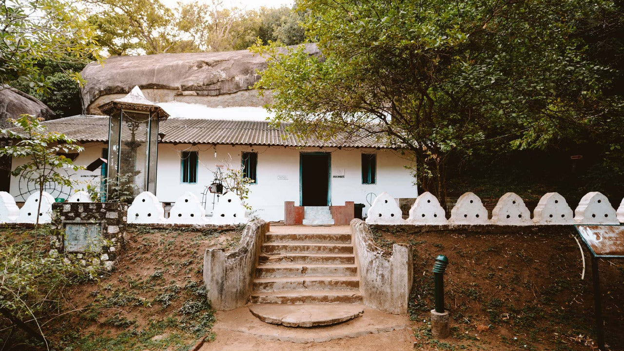 Billets d'entrée au temple rupestre de Pidurangala