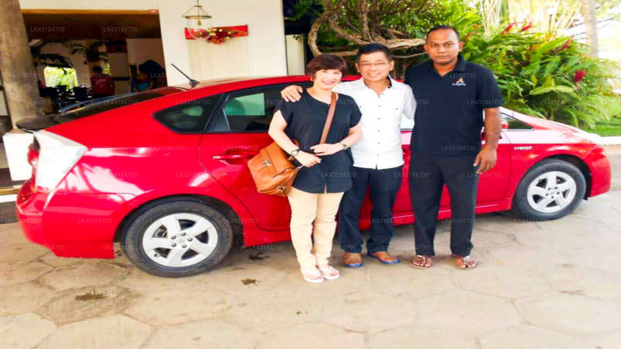 Transfer between Colombo Airport (CMB) and Centauria Hill Resort, Ratnapura