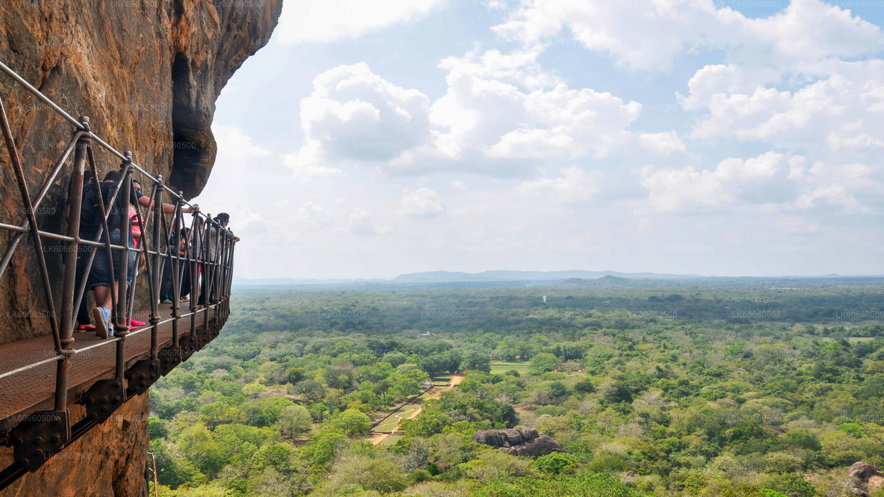 Sigiriya Rock and Village Tour from Mount Lavinia