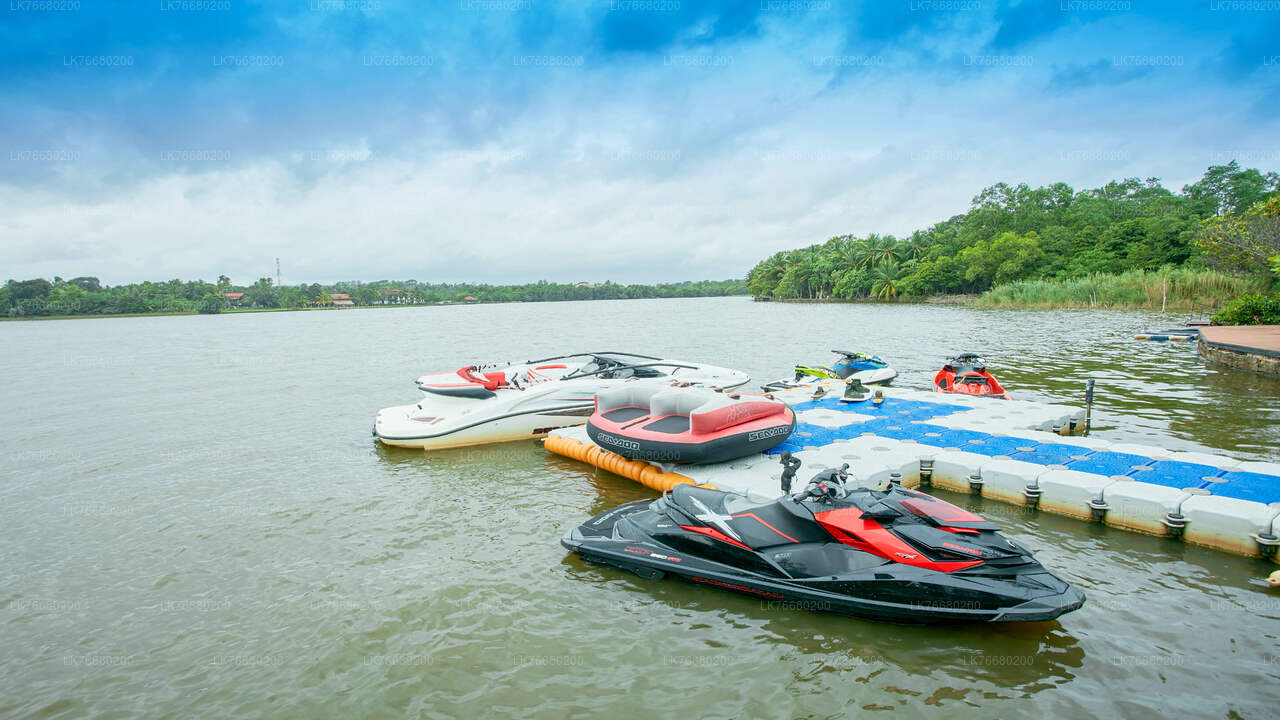 Aventure en jet boat depuis le lac de Bolgoda