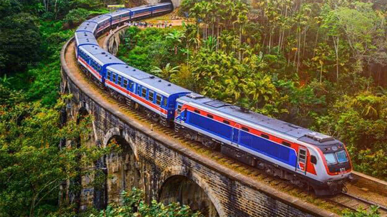 Trajet en train entre Colombo et Ella (train n° 1001 « Denuwara Menike »)